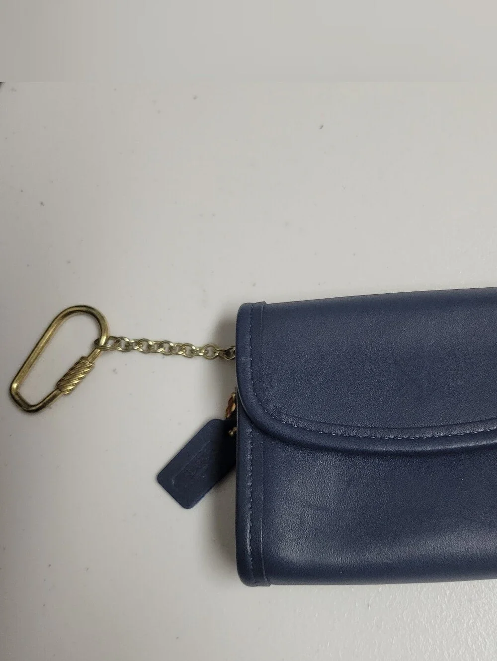 Coach Willis Vintage   9927 Classic  Leather  Crossbody with Matching Wallet.